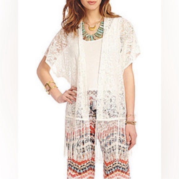 Siren Lily Tops - NWT. Siren Lily Maternity Fashion Floral Lace Fringe Hem Kimono. Large .